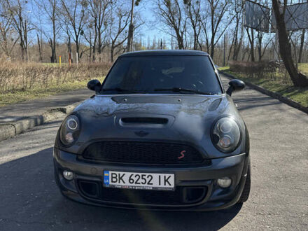 Мини Купер 2012 в Ровно на Automoto.ua Серый Мини Купер, объемом двигателя 1.6 л и пробегом 162 тыс. км за 8200 $, фото 1 на Automoto.ua