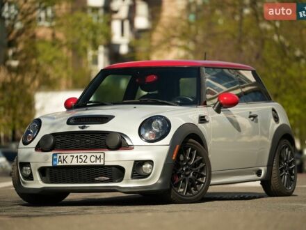 Сірий Міні Cooper, об'ємом двигуна 1.6 л та пробігом 50 тис. км за 16500 $, фото 1 на Automoto.ua