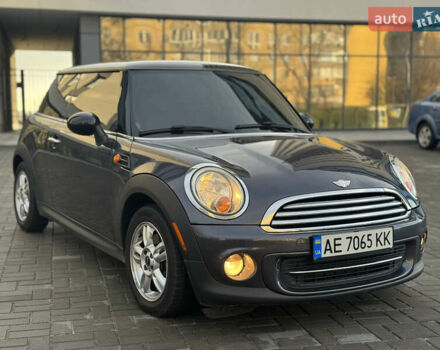 Сірий Міні Cooper, об'ємом двигуна 1.6 л та пробігом 175 тис. км за 7500 $, фото 1 на Automoto.ua
