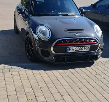 Сірий Міні Cooper, об'ємом двигуна 2 л та пробігом 209 тис. км за 11000 $, фото 1 на Automoto.ua