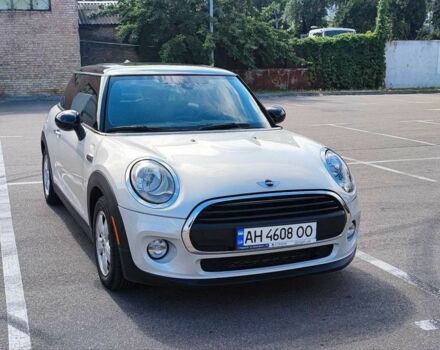 Сірий Міні Cooper, об'ємом двигуна 1.5 л та пробігом 49 тис. км за 13507 $, фото 1 на Automoto.ua