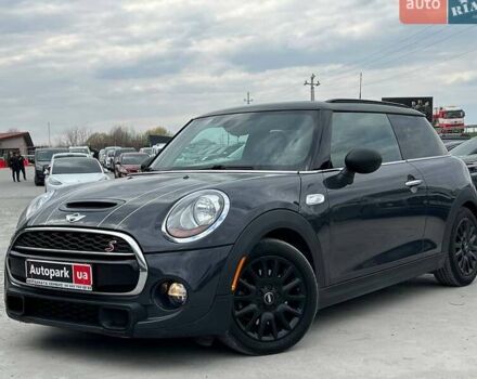 Серый Мини Купер, объемом двигателя 2 л и пробегом 75 тыс. км за 13990 $, фото 1 на Automoto.ua