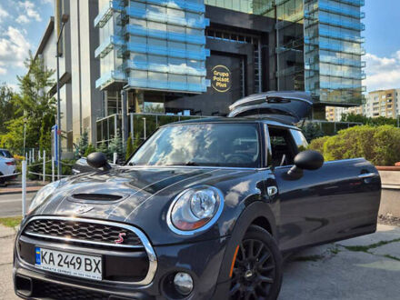 Сірий Міні Cooper, об'ємом двигуна 2 л та пробігом 68 тис. км за 15000 $, фото 1 на Automoto.ua