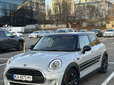 Серый Мини Купер, объемом двигателя 1.5 л и пробегом 136 тыс. км за 13500 $, фото 1 на Automoto.ua