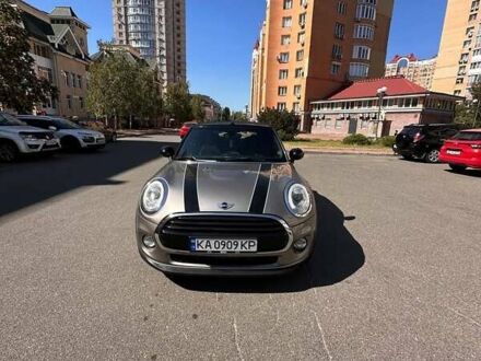 Серый Мини Купер, объемом двигателя 1.5 л и пробегом 105 тыс. км за 16500 $, фото 1 на Automoto.ua