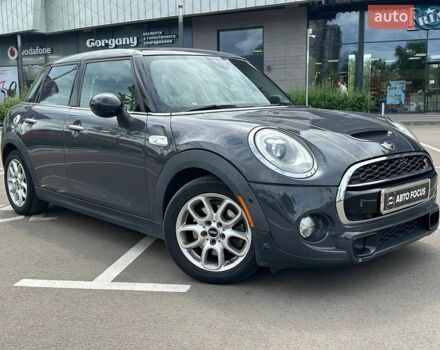Сірий Міні Cooper, об'ємом двигуна 2 л та пробігом 68 тис. км за 13490 $, фото 1 на Automoto.ua