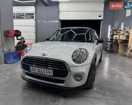 Сірий Міні Cooper, об'ємом двигуна 1.5 л та пробігом 101 тис. км за 14600 $, фото 1 на Automoto.ua