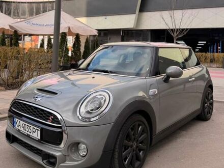 Серый Мини Купер, объемом двигателя 2 л и пробегом 77 тыс. км за 17400 $, фото 1 на Automoto.ua