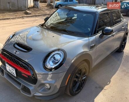 Сірий Міні Cooper, об'ємом двигуна 1.5 л та пробігом 63 тис. км за 15000 $, фото 1 на Automoto.ua
