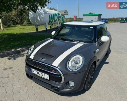 Сірий Міні Cooper, об'ємом двигуна 2 л та пробігом 79 тис. км за 18300 $, фото 1 на Automoto.ua