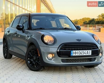 Сірий Міні Cooper, об'ємом двигуна 1.5 л та пробігом 82 тис. км за 16000 $, фото 1 на Automoto.ua