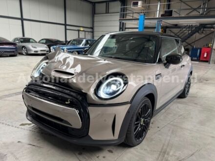Мини Купер 2021 в Дубно на Automoto.ua Серый Мини Купер, объемом двигателя 0 л и пробегом 100 тыс. км за 11750 $, фото 1 на Automoto.ua