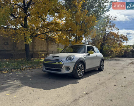 Сірий Міні Cooper, об'ємом двигуна 0 л та пробігом 21 тис. км за 17500 $, фото 1 на Automoto.ua