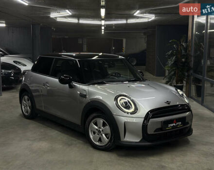 Серый Мини Купер, объемом двигателя 1.5 л и пробегом 9 тыс. км за 23900 $, фото 1 на Automoto.ua