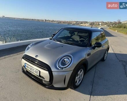 Сірий Міні Cooper, об'ємом двигуна 1.5 л та пробігом 9 тис. км за 24300 $, фото 1 на Automoto.ua