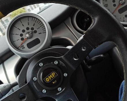 Синий Мини Купер, объемом двигателя 1.6 л и пробегом 356 тыс. км за 4200 $, фото 4 на Automoto.ua