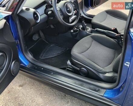 Синій Міні Cooper, об'ємом двигуна 1.4 л та пробігом 125 тис. км за 6999 $, фото 40 на Automoto.ua