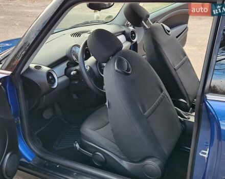 Синій Міні Cooper, об'ємом двигуна 1.4 л та пробігом 125 тис. км за 6999 $, фото 32 на Automoto.ua