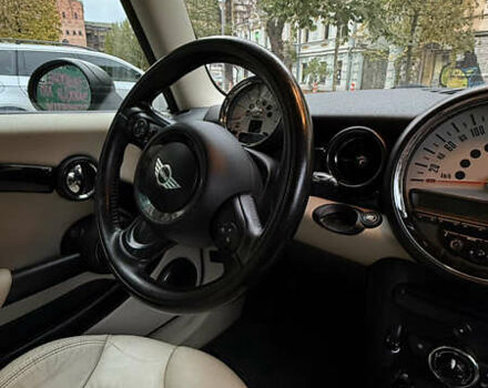 Мини Купер 2010 в Киеве на Automoto.ua Синий Мини Купер, объемом двигателя 1.6 л и пробегом 209 тыс. км за 7500 $, фото 16 на Automoto.ua