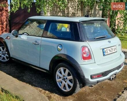 Синий Мини Купер, объемом двигателя 1.6 л и пробегом 169 тыс. км за 8777 $, фото 12 на Automoto.ua