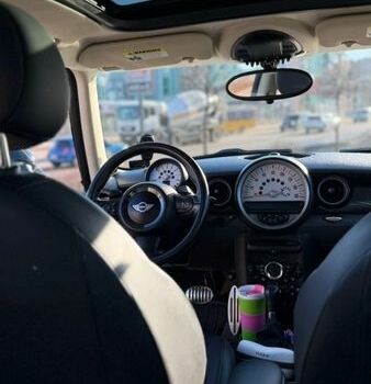 Синій Міні Cooper, об'ємом двигуна 1.6 л та пробігом 150 тис. км за 8700 $, фото 3 на Automoto.ua