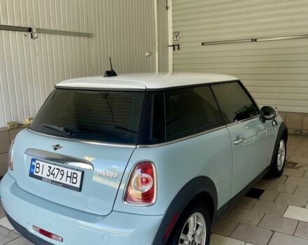 Мини Купер 2013 в Пирятине на Automoto.ua Синий Мини Купер, объемом двигателя 1.6 л и пробегом 85 тыс. км за 6999 $, фото 6 на Automoto.ua