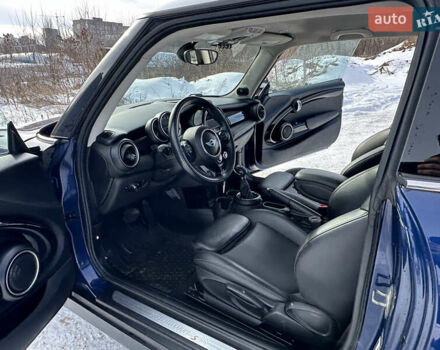 Синій Міні Cooper, об'ємом двигуна 2 л та пробігом 180 тис. км за 13500 $, фото 39 на Automoto.ua