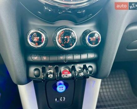 Синий Мини Купер, объемом двигателя 1.5 л и пробегом 50 тыс. км за 13600 $, фото 18 на Automoto.ua