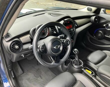 Синій Міні Cooper, об'ємом двигуна 2 л та пробігом 70 тис. км за 7200 $, фото 8 на Automoto.ua