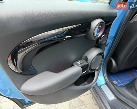 Синій Міні Cooper, об'ємом двигуна 2 л та пробігом 75 тис. км за 19900 $, фото 53 на Automoto.ua