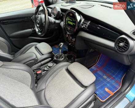Синій Міні Cooper, об'ємом двигуна 2 л та пробігом 75 тис. км за 19900 $, фото 64 на Automoto.ua