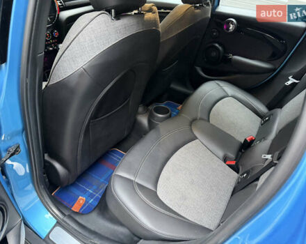 Синій Міні Cooper, об'ємом двигуна 2 л та пробігом 75 тис. км за 19900 $, фото 52 на Automoto.ua