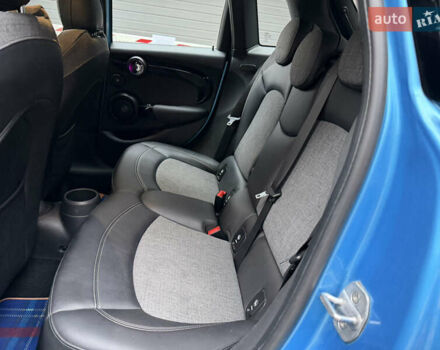 Синій Міні Cooper, об'ємом двигуна 2 л та пробігом 75 тис. км за 19900 $, фото 51 на Automoto.ua
