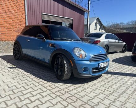 Синий Мини Купер, объемом двигателя 1.6 л и пробегом 145 тыс. км за 9000 $, фото 1 на Automoto.ua