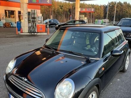 Синій Міні Cooper, об'ємом двигуна 1.6 л та пробігом 145 тис. км за 3200 $, фото 1 на Automoto.ua