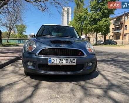 Синий Мини Купер, объемом двигателя 1.6 л и пробегом 163 тыс. км за 7000 $, фото 1 на Automoto.ua