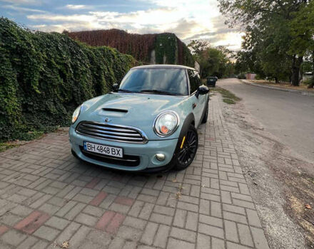 Синий Мини Купер, объемом двигателя 1.6 л и пробегом 180 тыс. км за 8888 $, фото 1 на Automoto.ua