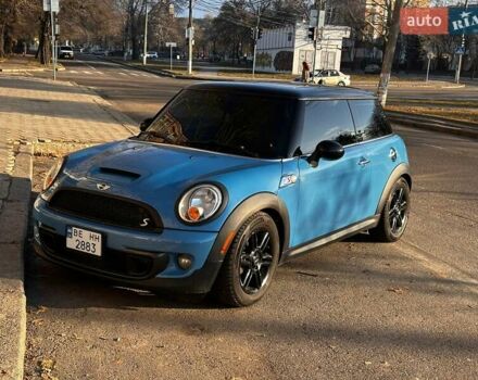 Синий Мини Купер, объемом двигателя 1.6 л и пробегом 98 тыс. км за 9300 $, фото 1 на Automoto.ua