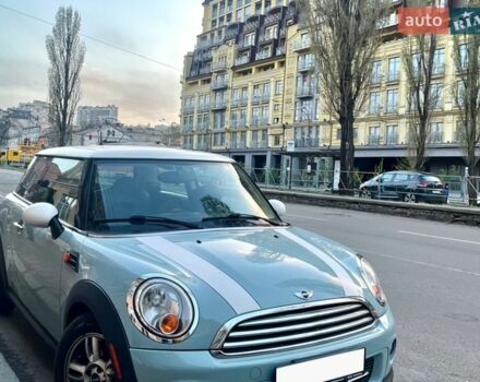 Синий Мини Купер, объемом двигателя 1.6 л и пробегом 135 тыс. км за 8700 $, фото 1 на Automoto.ua