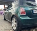 Зеленый Мини Купер, объемом двигателя 1.6 л и пробегом 229 тыс. км за 4500 $, фото 1 на Automoto.ua