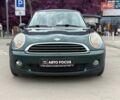 Зеленый Мини Купер, объемом двигателя 1.4 л и пробегом 196 тыс. км за 4990 $, фото 1 на Automoto.ua