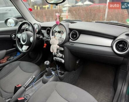 Зелений Міні Cooper, об'ємом двигуна 1.4 л та пробігом 195 тис. км за 6990 $, фото 21 на Automoto.ua