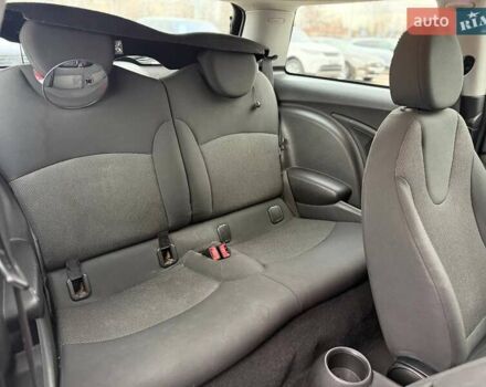 Зелений Міні Cooper, об'ємом двигуна 1.4 л та пробігом 195 тис. км за 6990 $, фото 11 на Automoto.ua