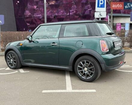 Зелений Міні Cooper, об'ємом двигуна 1.4 л та пробігом 195 тис. км за 6990 $, фото 3 на Automoto.ua