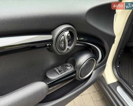 Зелений Міні Cooper, об'ємом двигуна 2 л та пробігом 90 тис. км за 13990 $, фото 12 на Automoto.ua