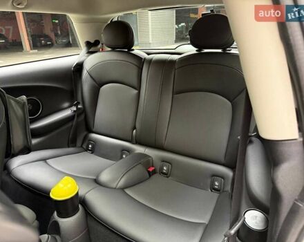 Зелений Міні Cooper, об'ємом двигуна 2 л та пробігом 90 тис. км за 13990 $, фото 7 на Automoto.ua