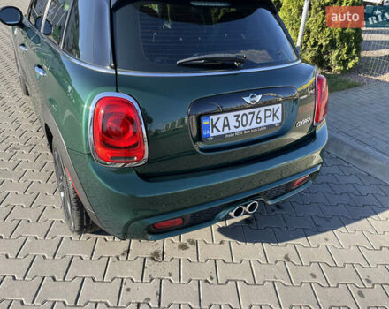 Зеленый Мини Купер, объемом двигателя 2 л и пробегом 100 тыс. км за 16000 $, фото 4 на Automoto.ua