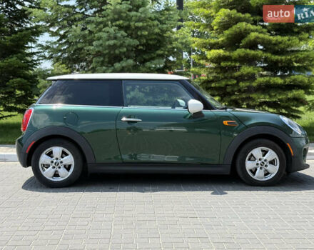 Зелений Міні Cooper, об'ємом двигуна 1.5 л та пробігом 120 тис. км за 9990 $, фото 23 на Automoto.ua