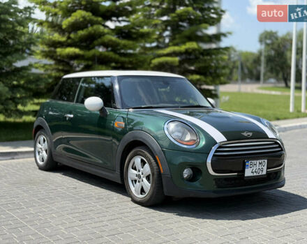 Зелений Міні Cooper, об'ємом двигуна 1.5 л та пробігом 120 тис. км за 9990 $, фото 8 на Automoto.ua