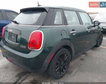 Зеленый Мини Купер, объемом двигателя 1.5 л и пробегом 75 тыс. км за 9815 $, фото 6 на Automoto.ua